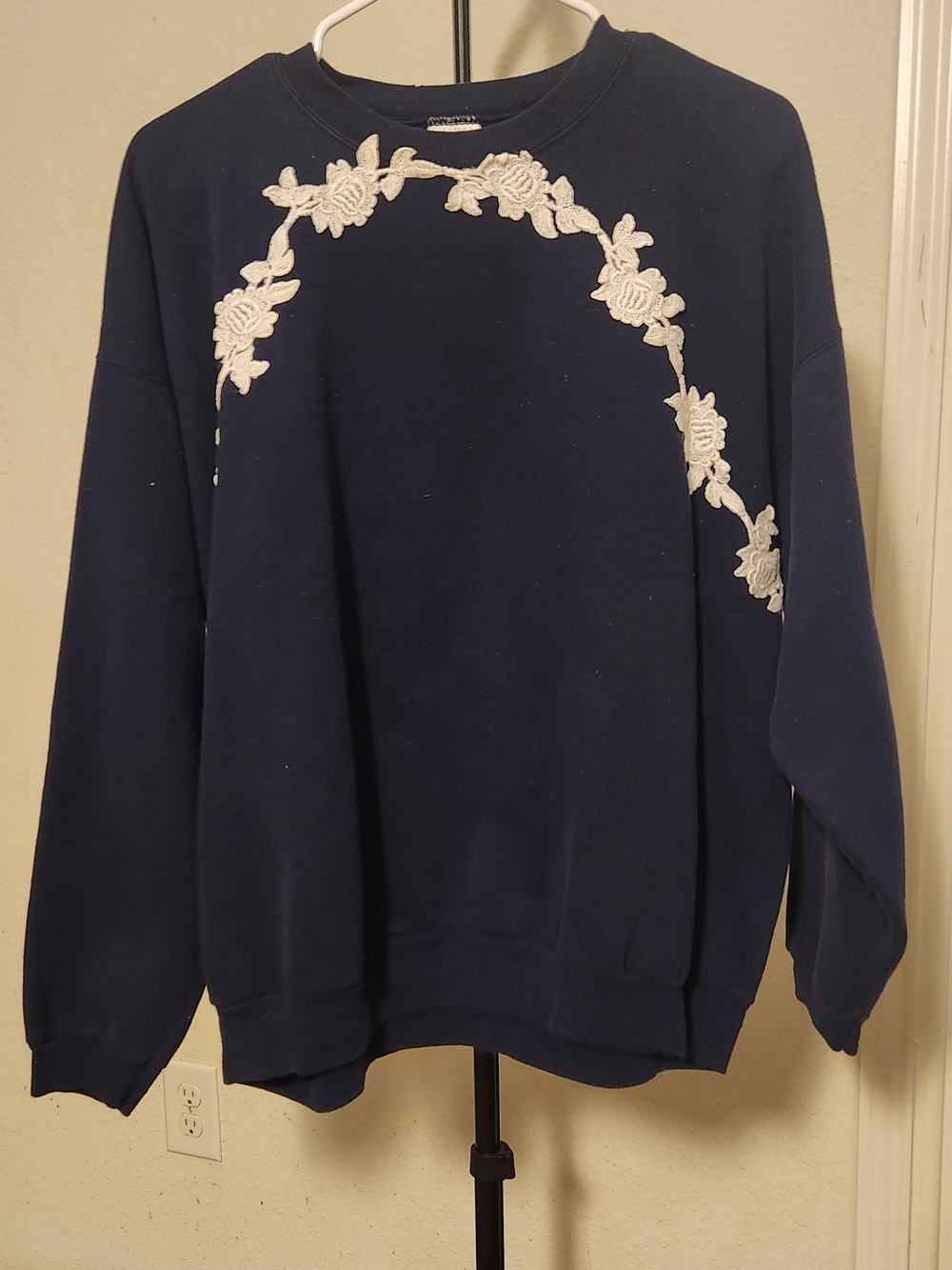 Hanes Navy Crewneck Sweater with White Floral Appliqué